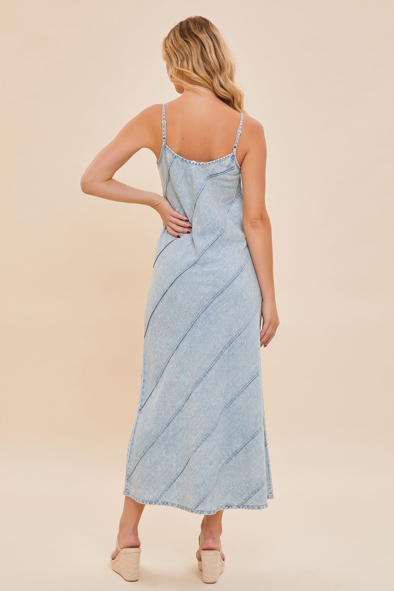 V-NECK SLEEVELESS MAXI DENIM DRESS