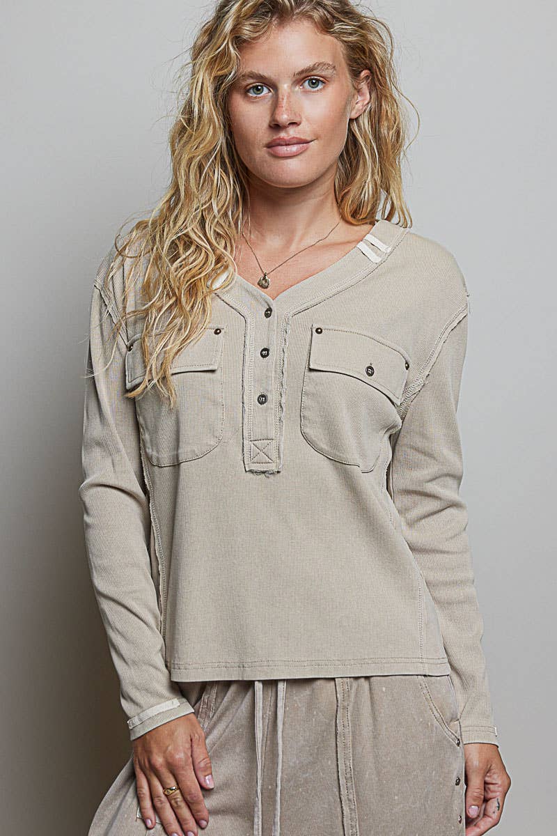 Vintage Washing Contrast Front Pockets Ribbed Knit Top