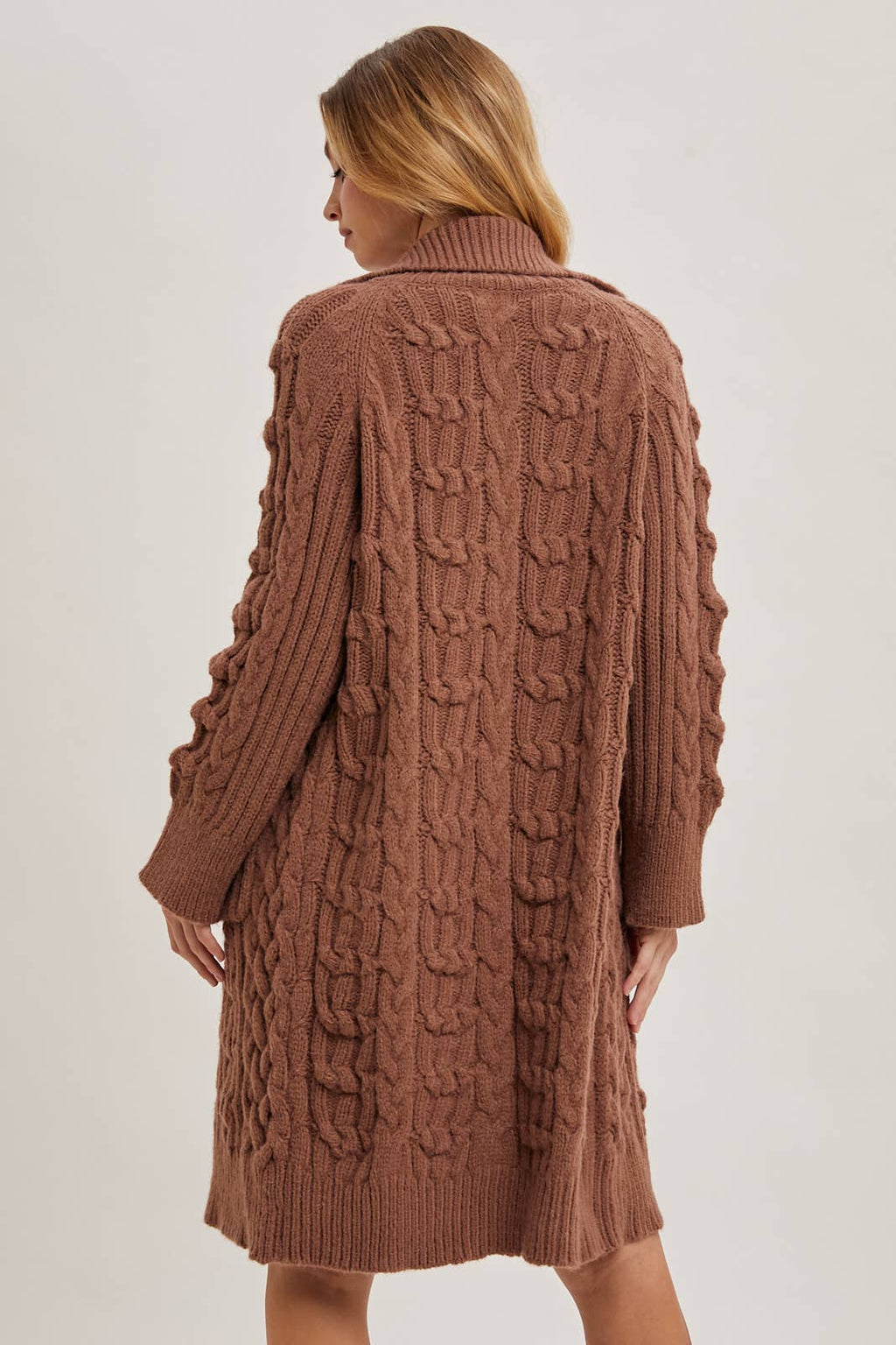 BUTTON DOWN CABLE KNIT SWEATER CARDIGAN