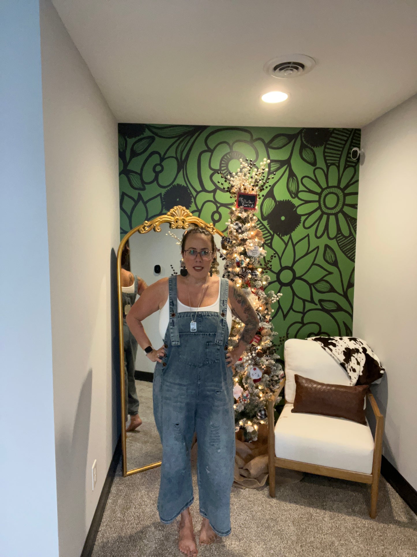 Washed denim overalls/jumpsuit